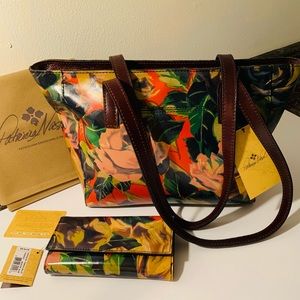 Patricia Nash Varsi Tote with Wallet:  Winter Bloom:  NWT